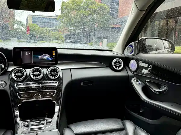 Mercedes-Benz C-Class 2021
