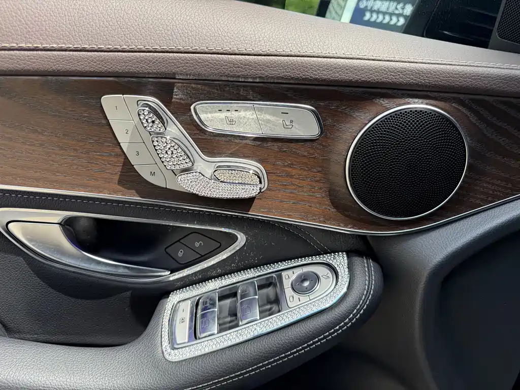 Mercedes-Benz GLC 2020 — фото 18