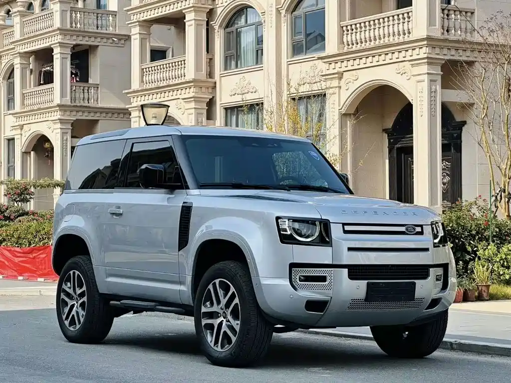 Land Rover Defender 2023 — фото 2
