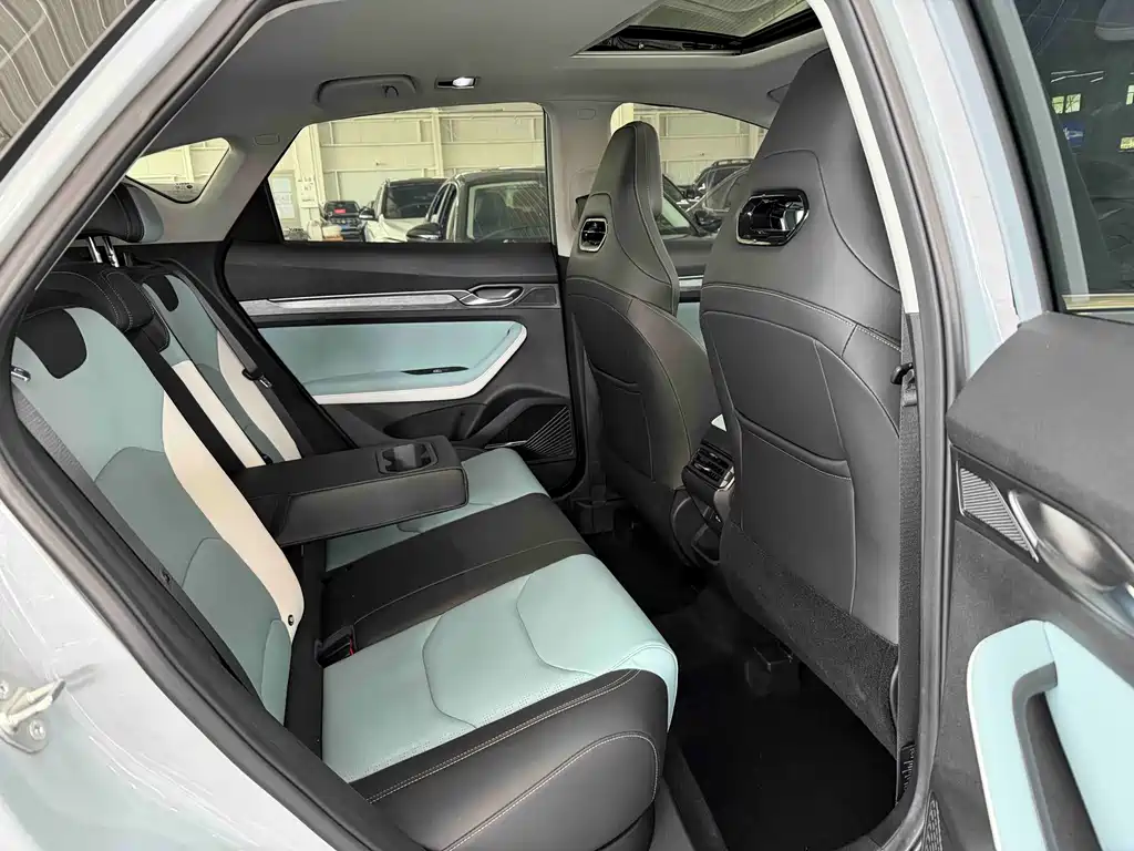 Geely Emgrand S 2022 — фото 16