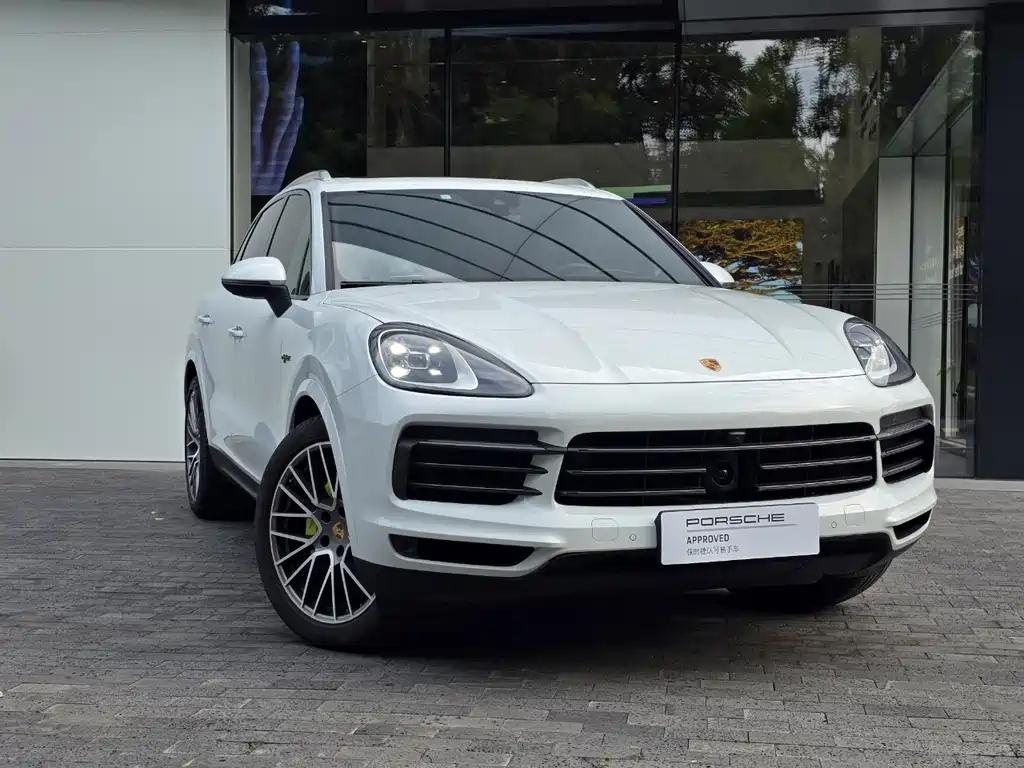 Porsche Cayenne New Energy 2023 — фото 4