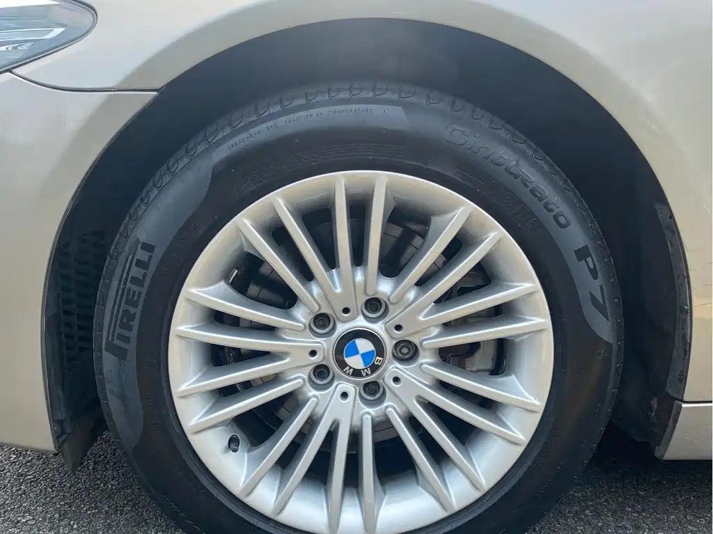 BMW 5 Series 2014 — фото 20