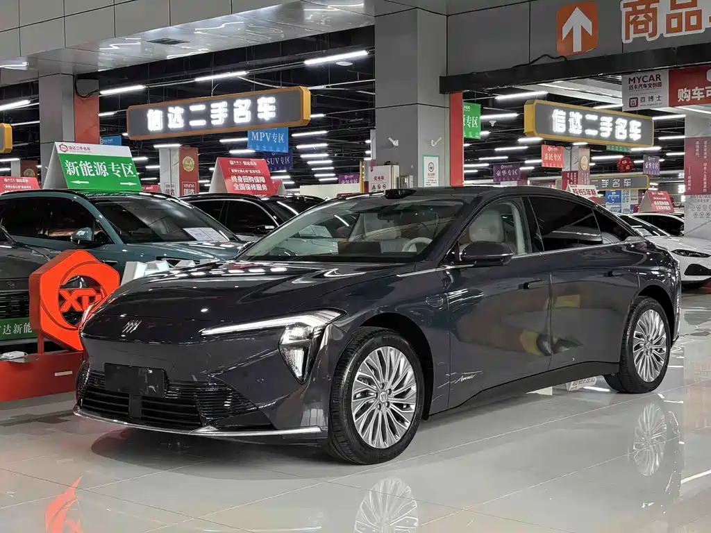 Buick Zhijing L7 2025 — фото 1
