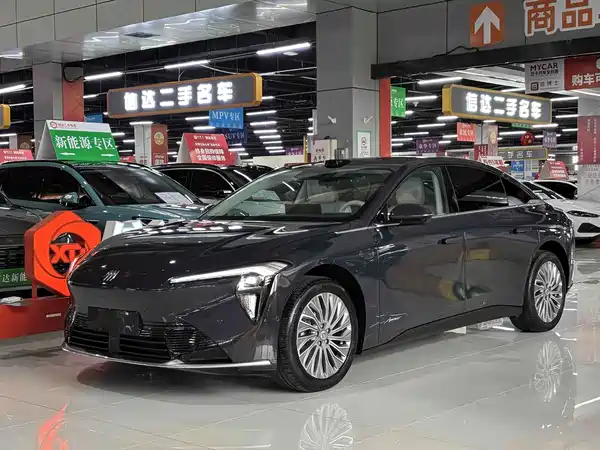 Buick Zhijing L7 2025