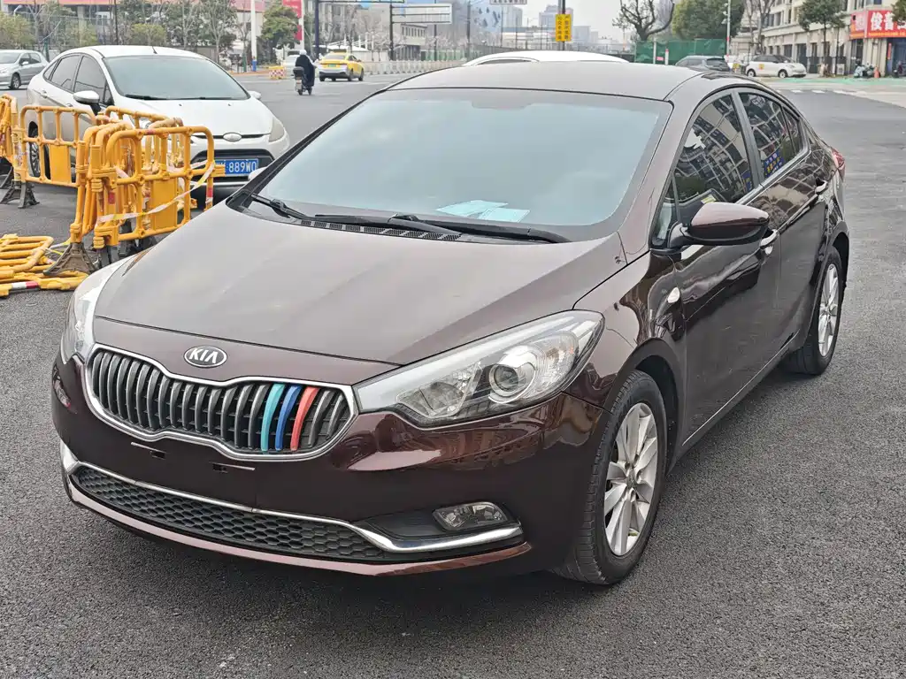 Kia K3 2015 — фото 1