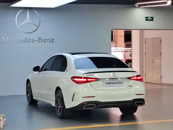 Mercedes-Benz C-Class 2024