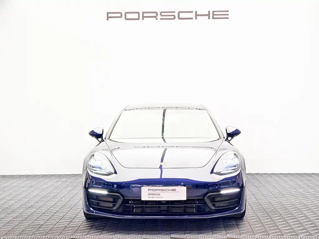 Porsche Panamera 2022