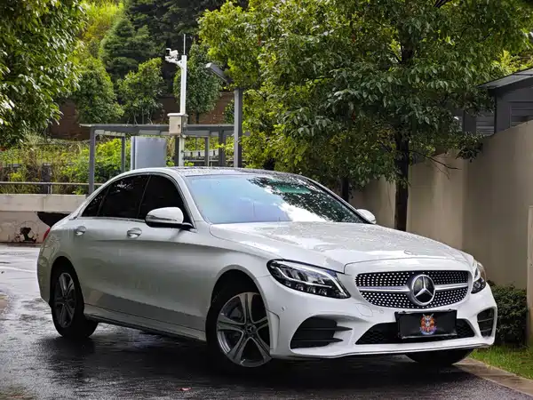 Mercedes-Benz C-Class 2019