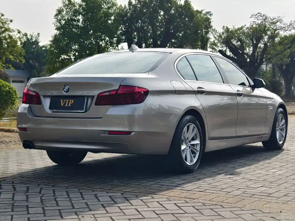 BMW 5 Series 2017 — фото 4