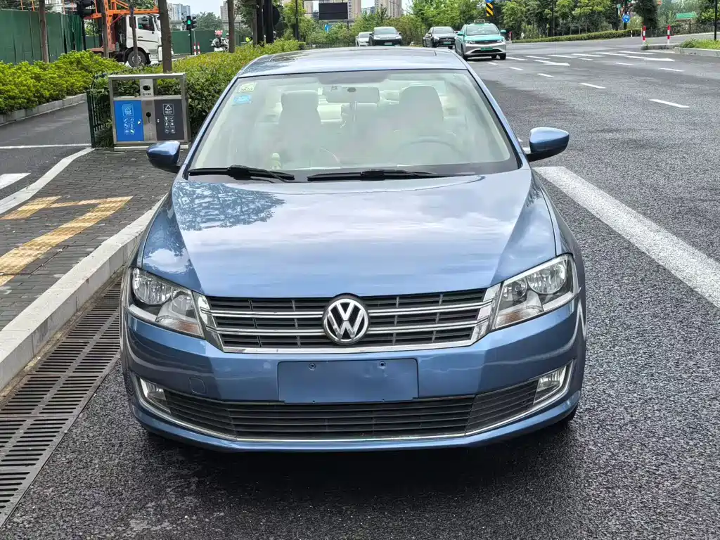 Volkswagen Lavida 2012