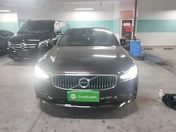 Volvo S90 2017