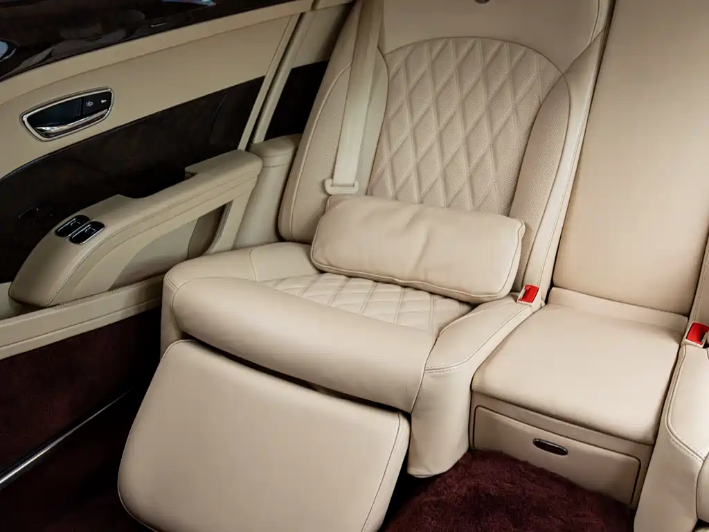 Bentley Mulsanne 2018 — фото 14