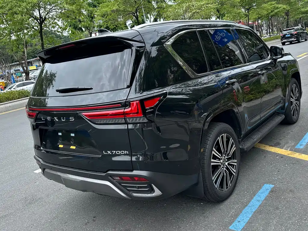 Lexus LX 2025 — фото 10