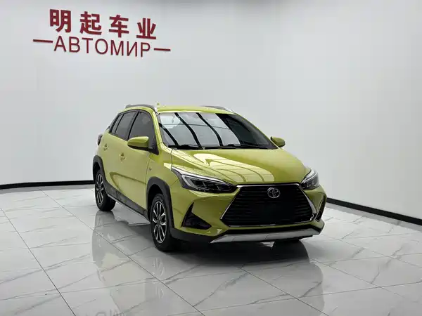 Toyota Yaris L 2022