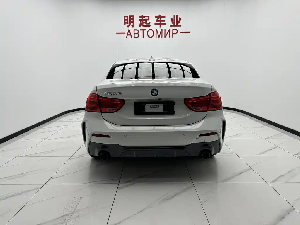 BMW 1 Series 2022 — фото 10