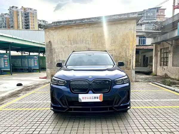 BMW iX3 2022