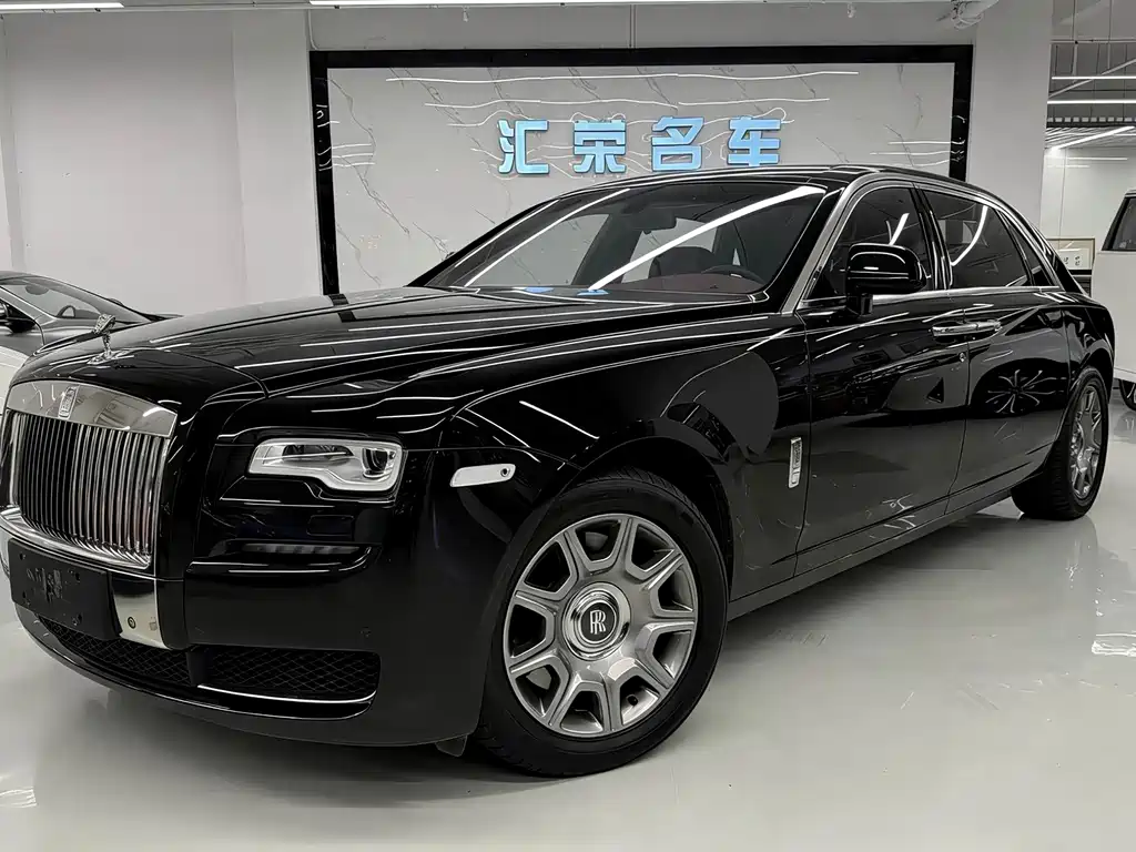 Rolls-Royce Ghost 2018 — фото 1