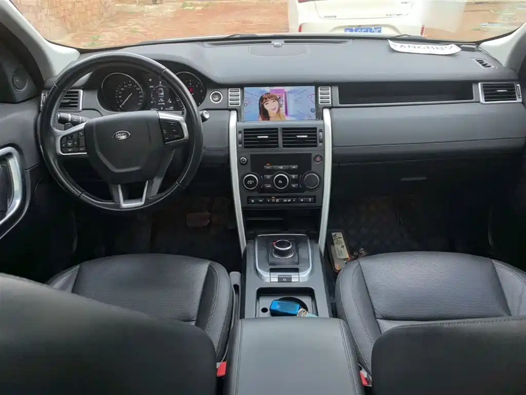 Land Rover Discovery Sport 2019 — фото 10