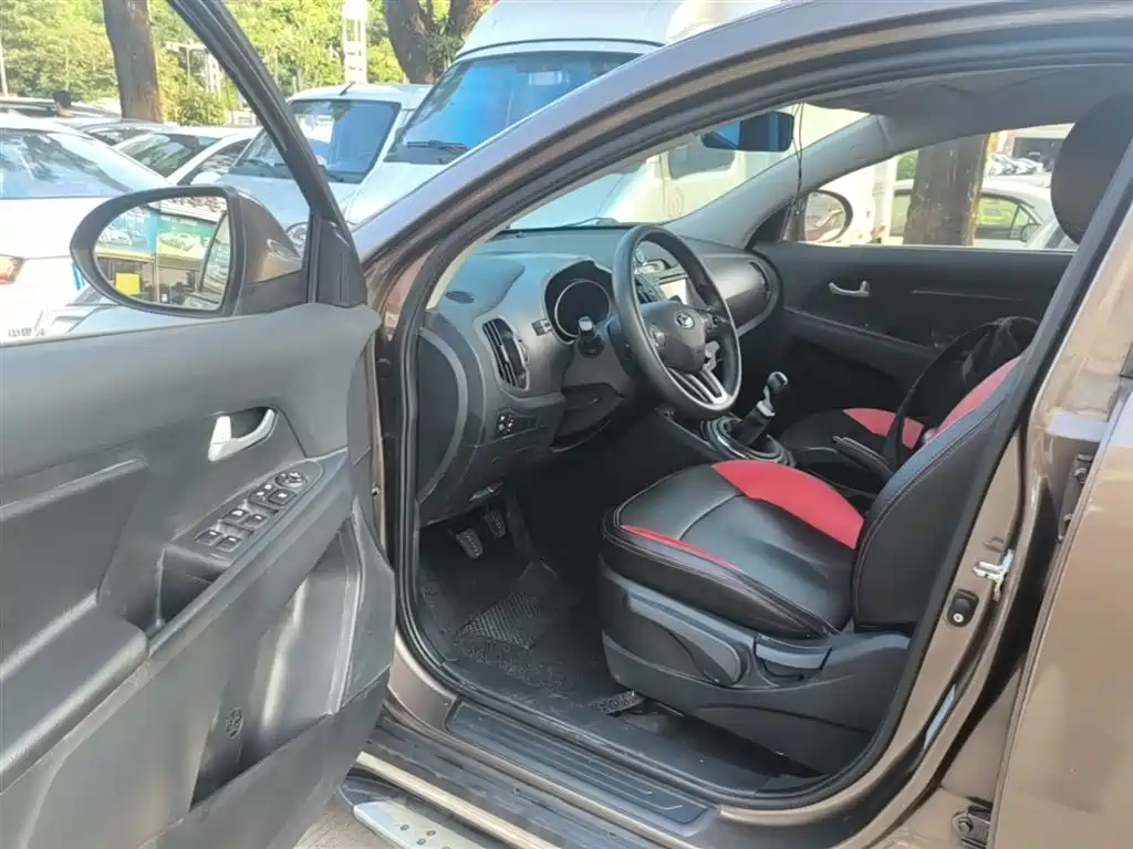 Kia Sportage 2015 — фото 16