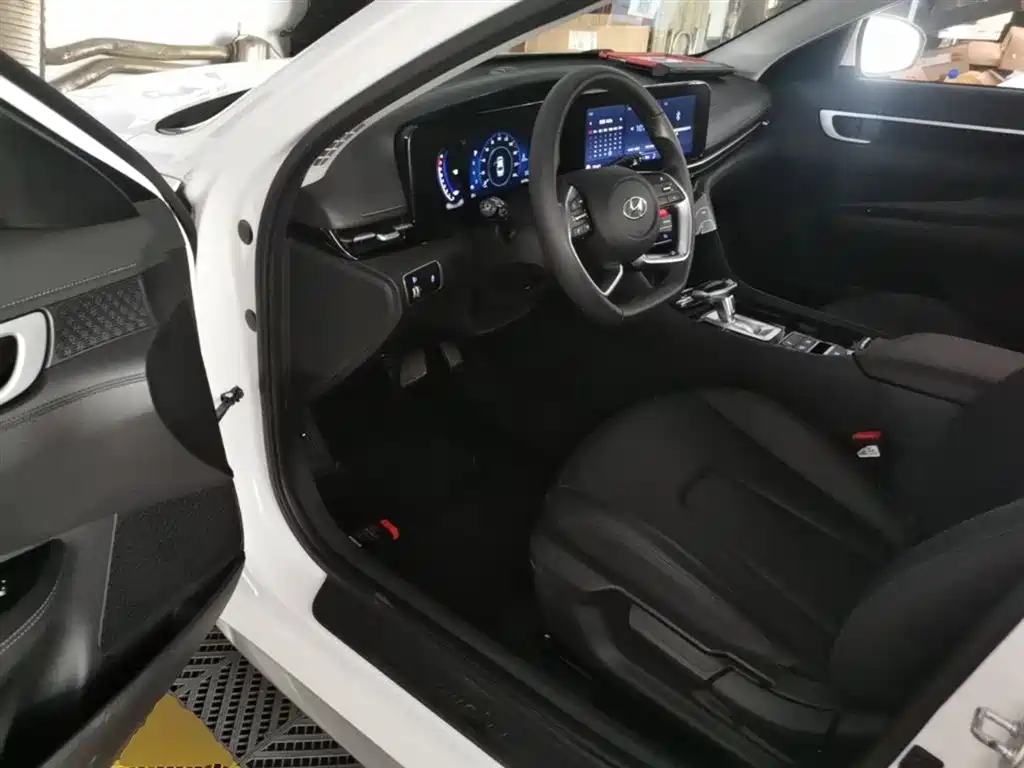 Hyundai Mistra 2022 — фото 16