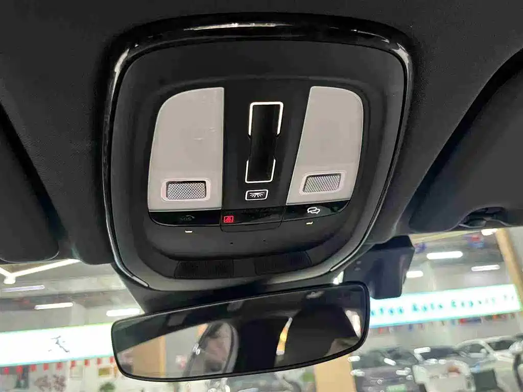 Volvo XC60 PHEV 2025 — фото 20