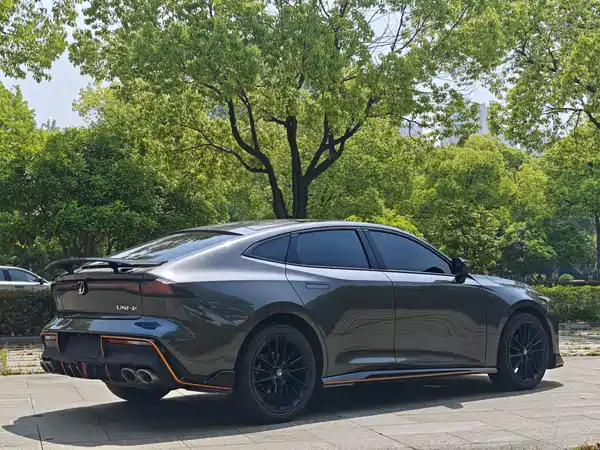 Changan UNI-V 2023