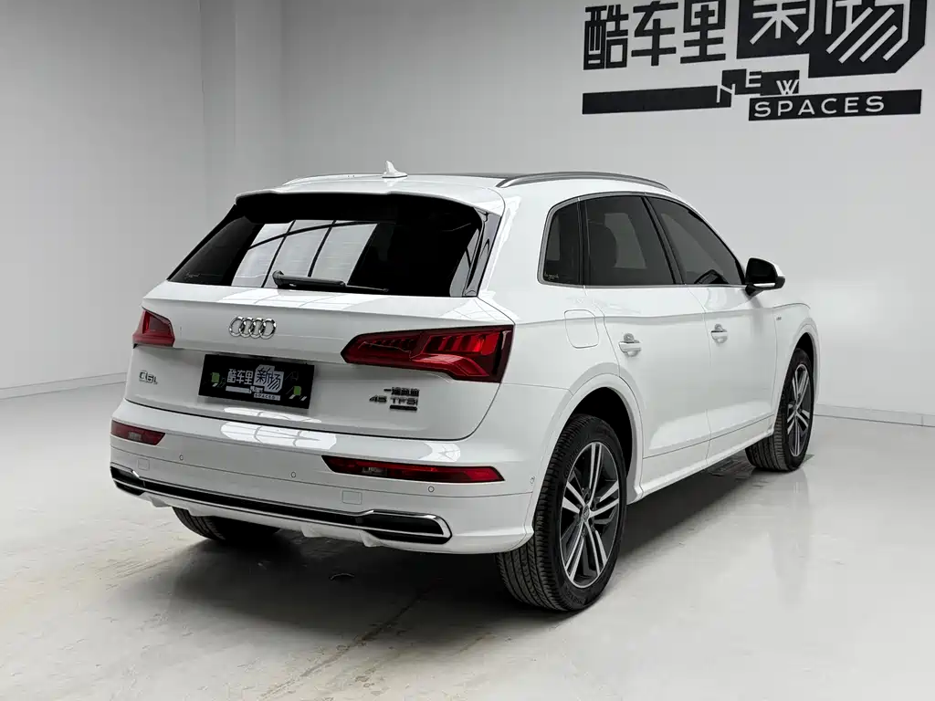 Audi Q5L 2021 — фото 4