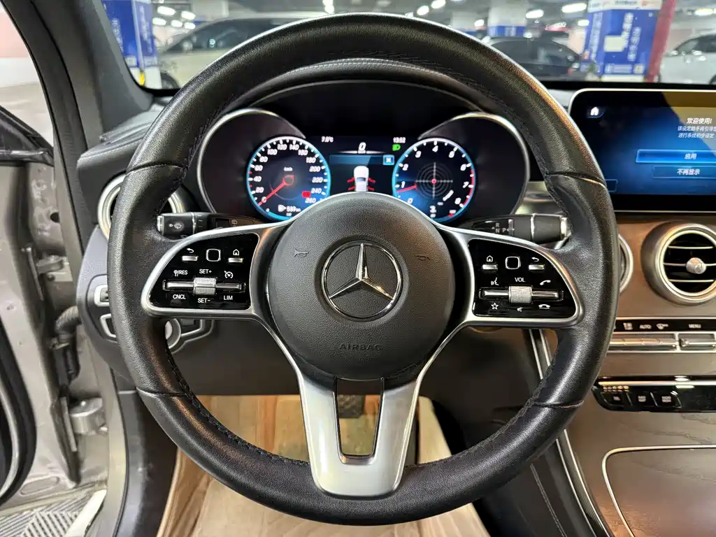 Mercedes-Benz GLC 2019 — фото 27