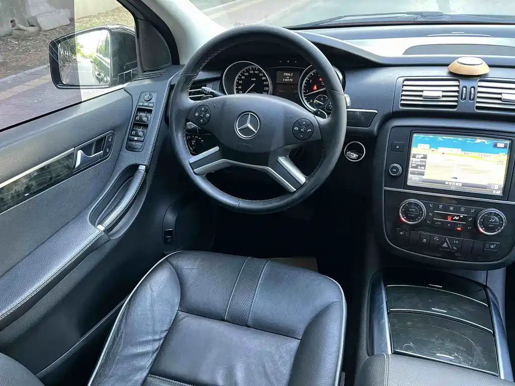 Mercedes-Benz R-Class 2016 — фото 9