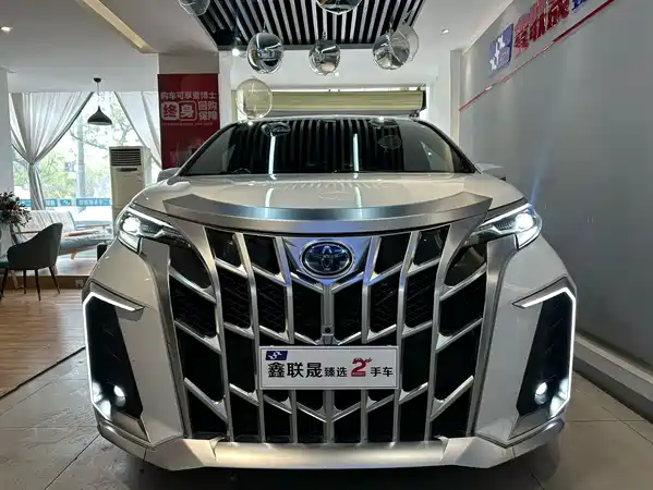 Toyota Sienna 2023