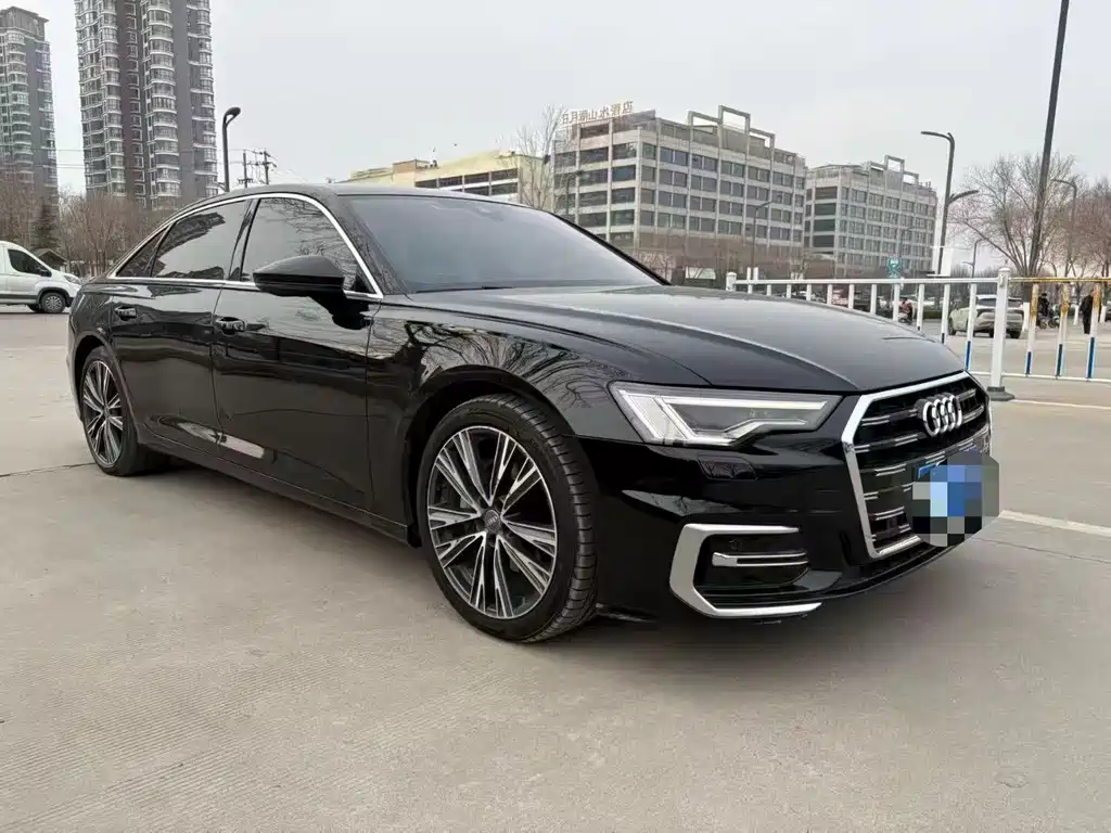 Audi A6L 2022 — фото 1