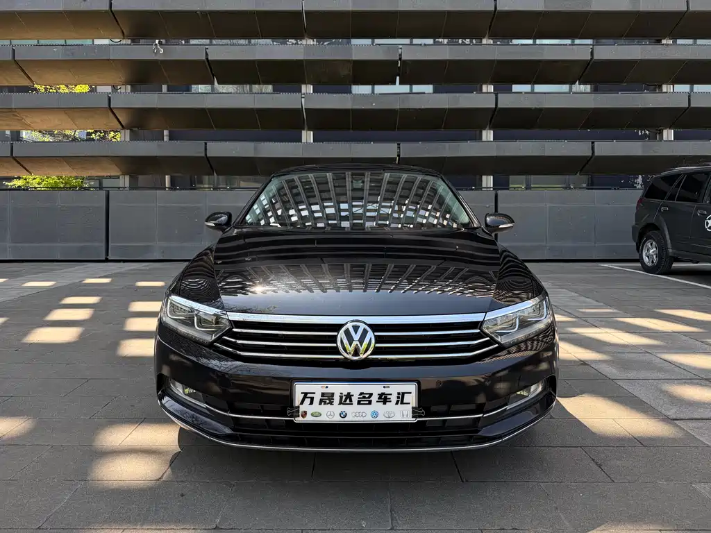 Volkswagen Magotan 2018 — фото 2