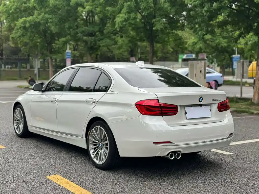 BMW 3 Series 2019