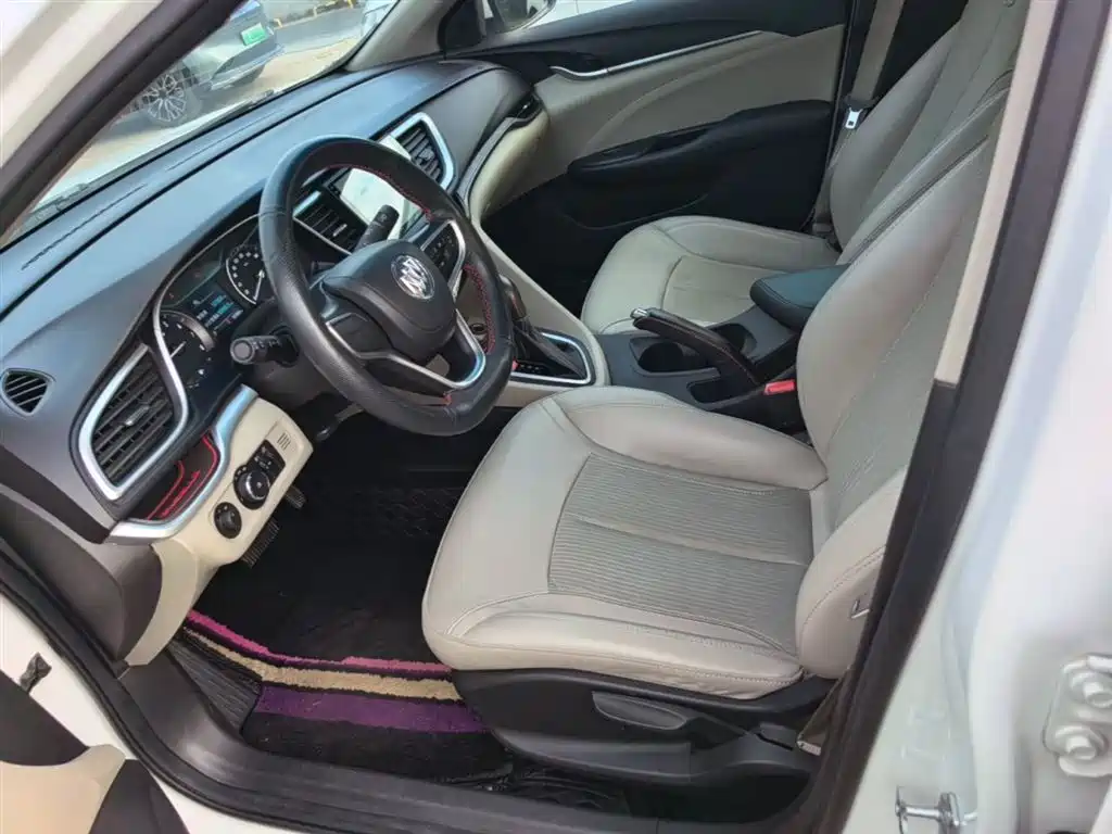 Buick Excelle 2017 — фото 15