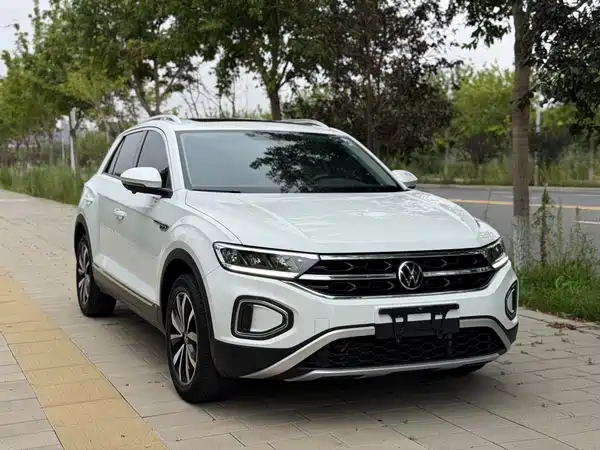 Volkswagen T-Roc 2023