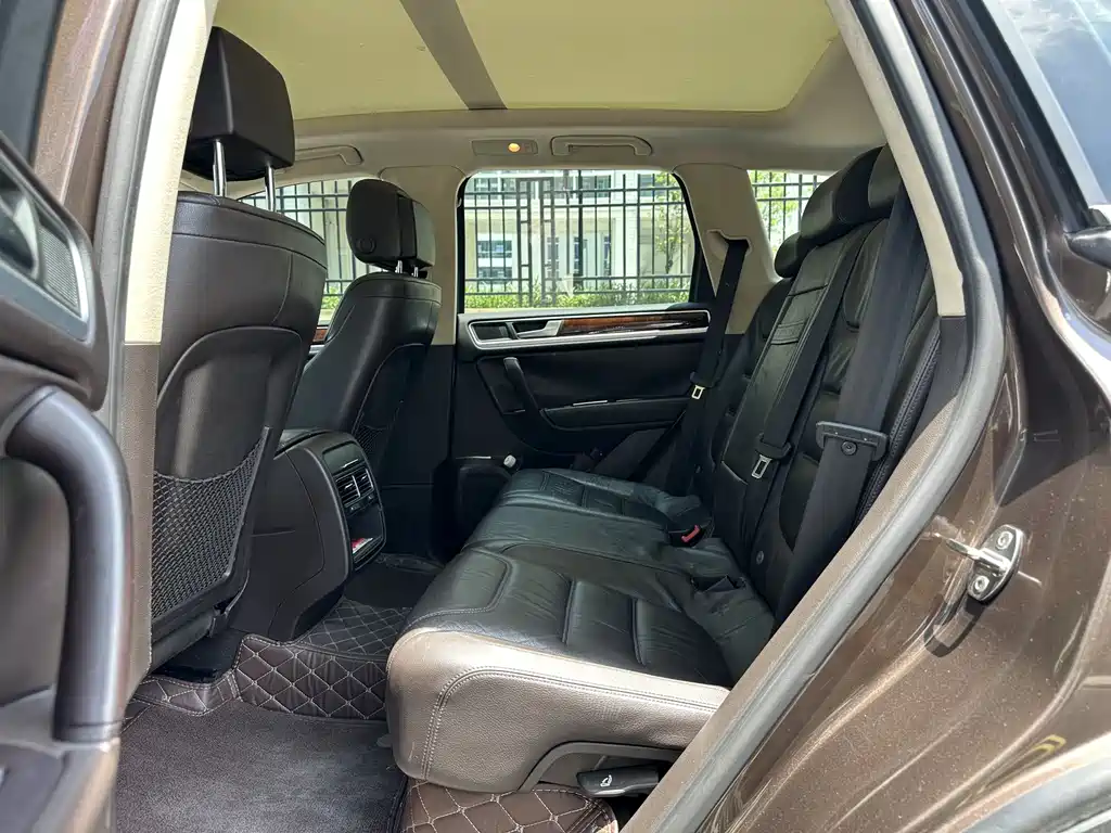 Volkswagen Touareg 2014
