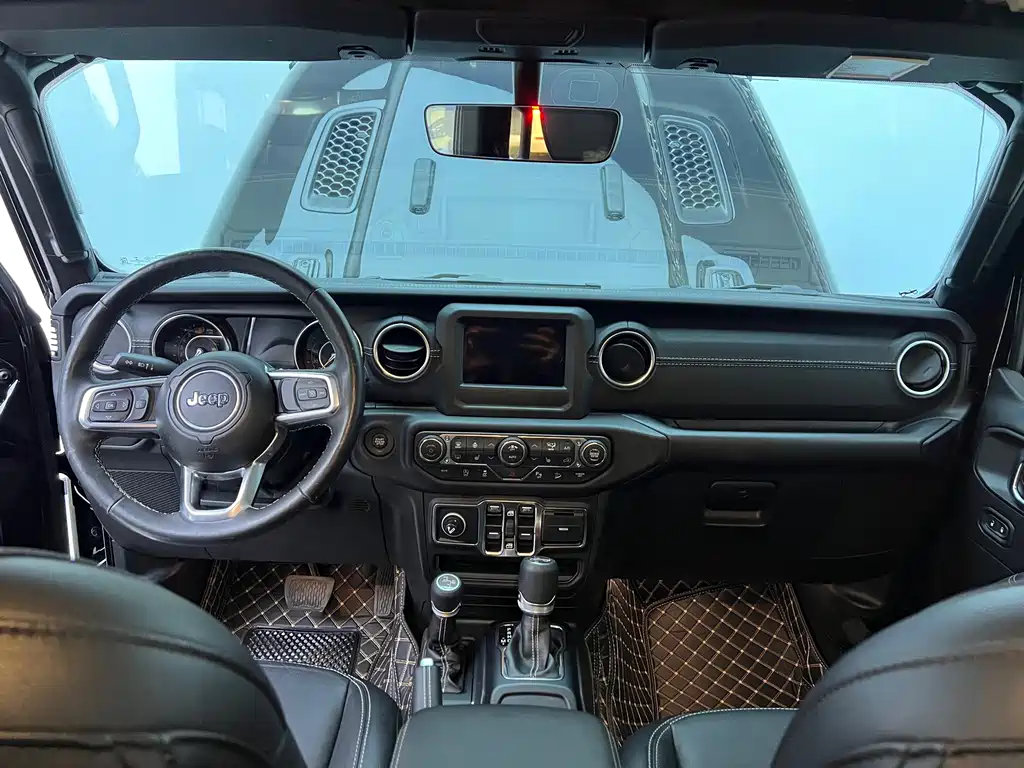 Jeep Wrangler 2019 — фото 23