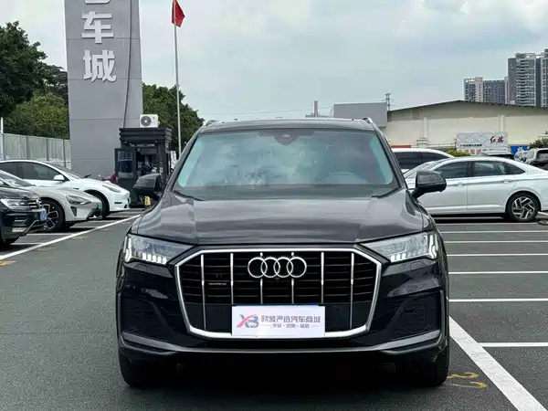 Audi Q7 2024