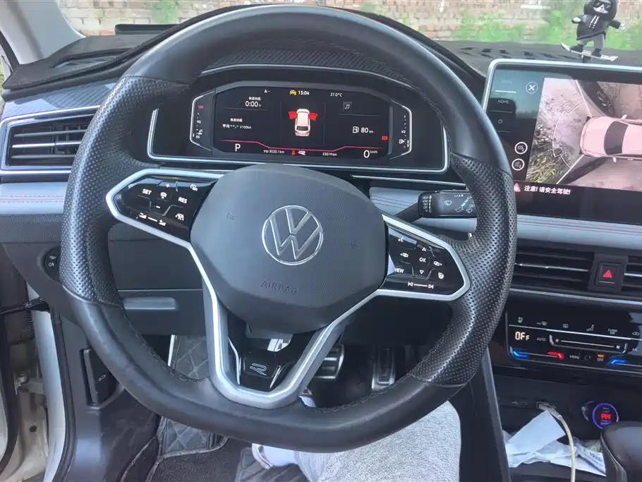 Volkswagen Tiguan L 2023 — фото 15