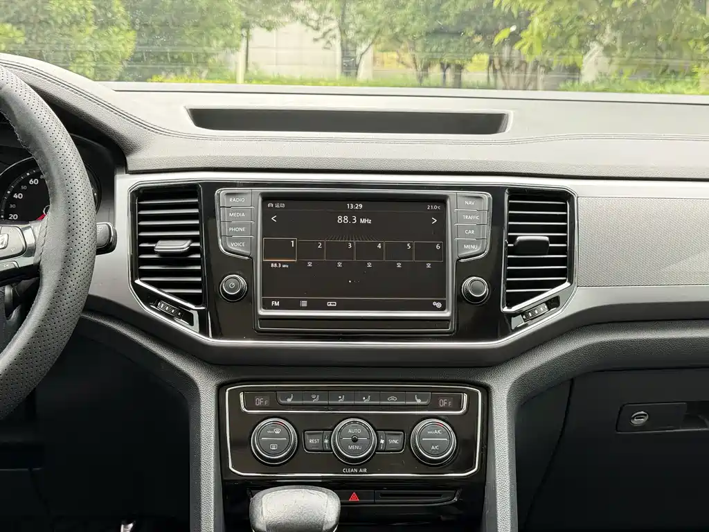 Volkswagen Teramont 2018 — фото 15