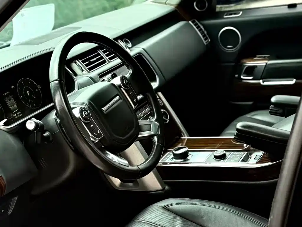 Land Rover Range Rover 2018 — фото 7