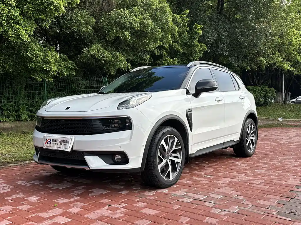 Lynk & Co 01 2018
