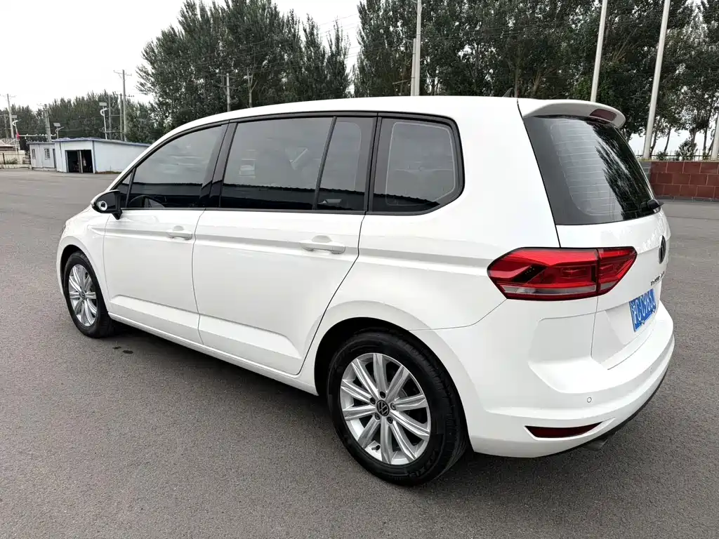Volkswagen Touran 2024