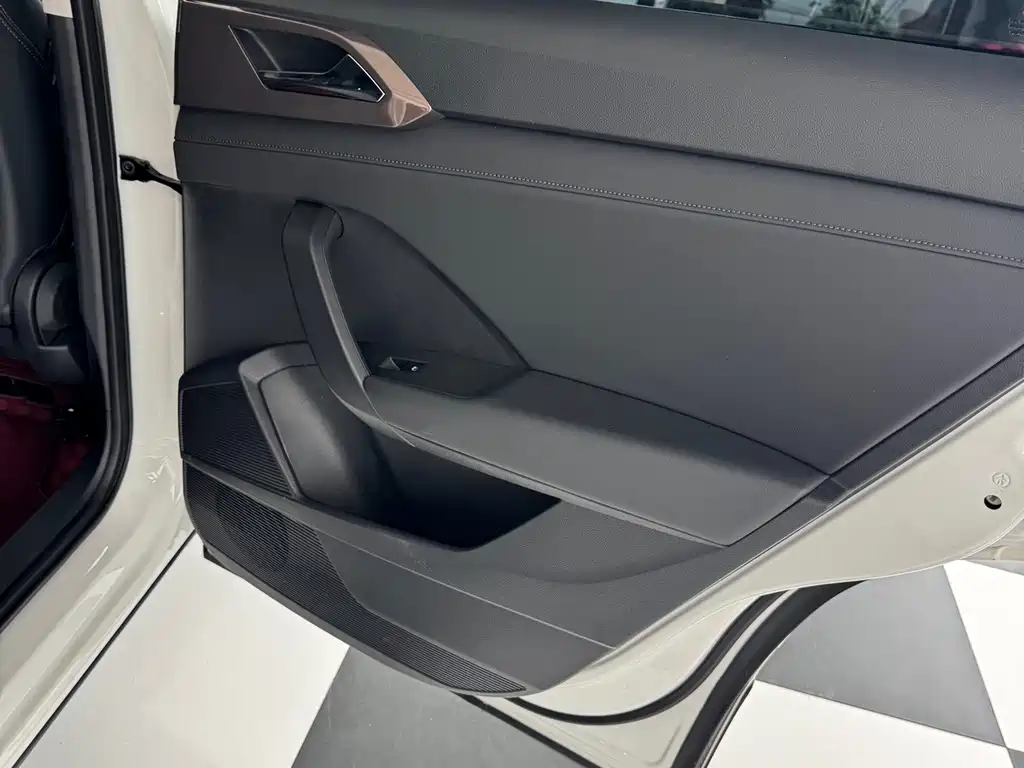 Volkswagen Tharu 2022 — фото 15