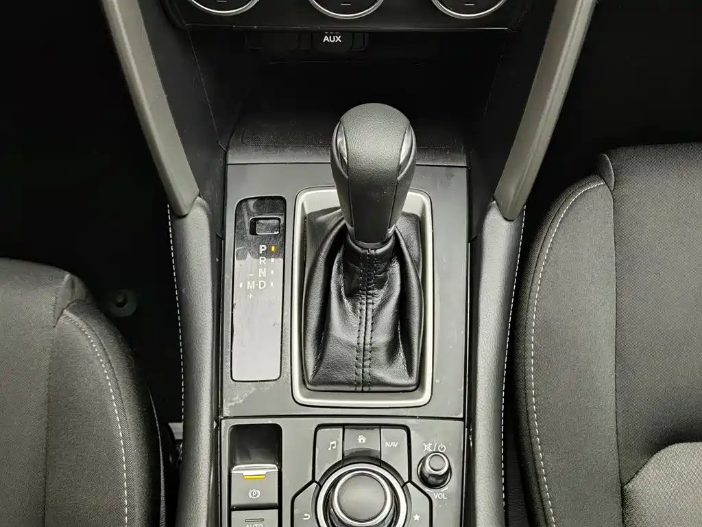 Mazda CX-4 2019 — фото 13