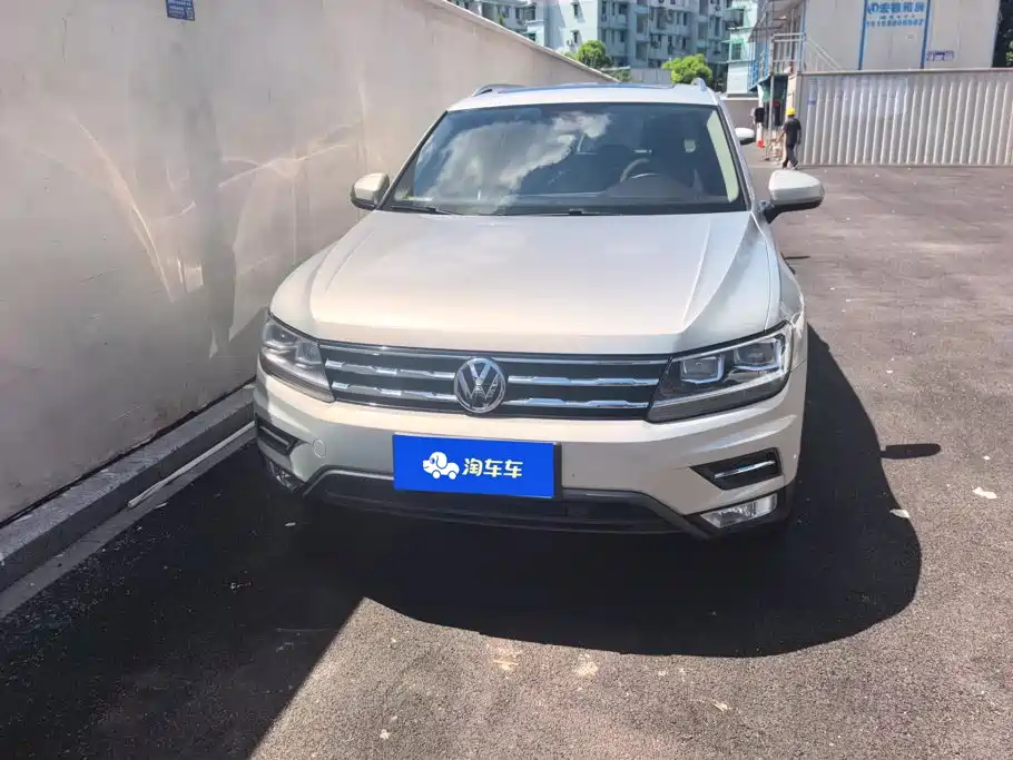 Volkswagen Tiguan L 2019 — фото 2