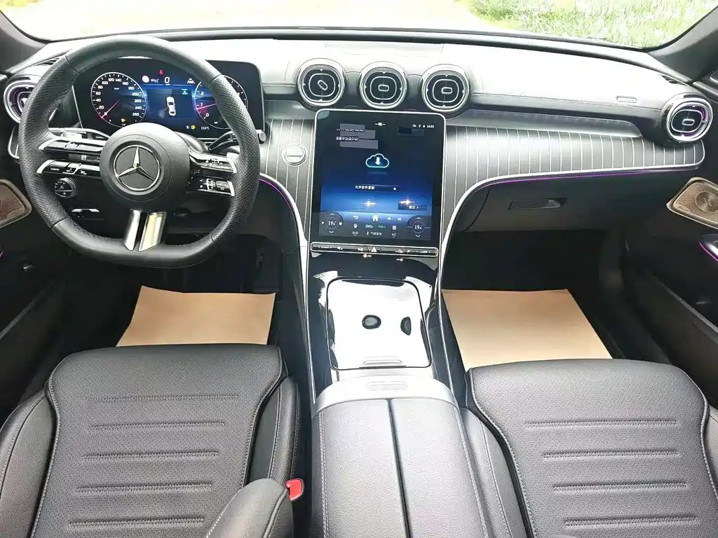 Mercedes-Benz C-Class 2024 — фото 11