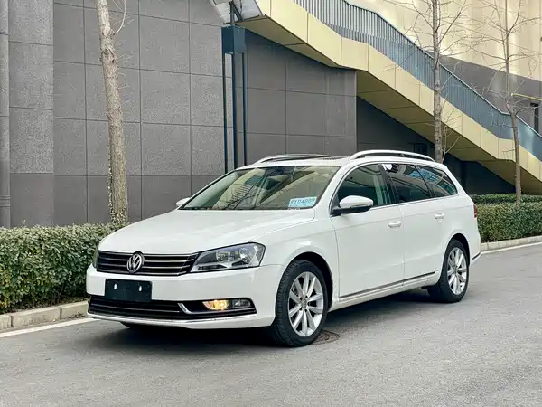 Volkswagen Magotan 2012
