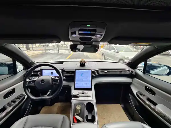 NIO ES6 2020