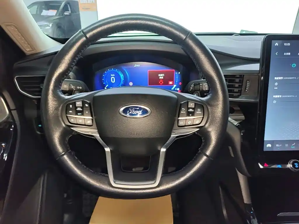 Ford Explorer 2022 — фото 11